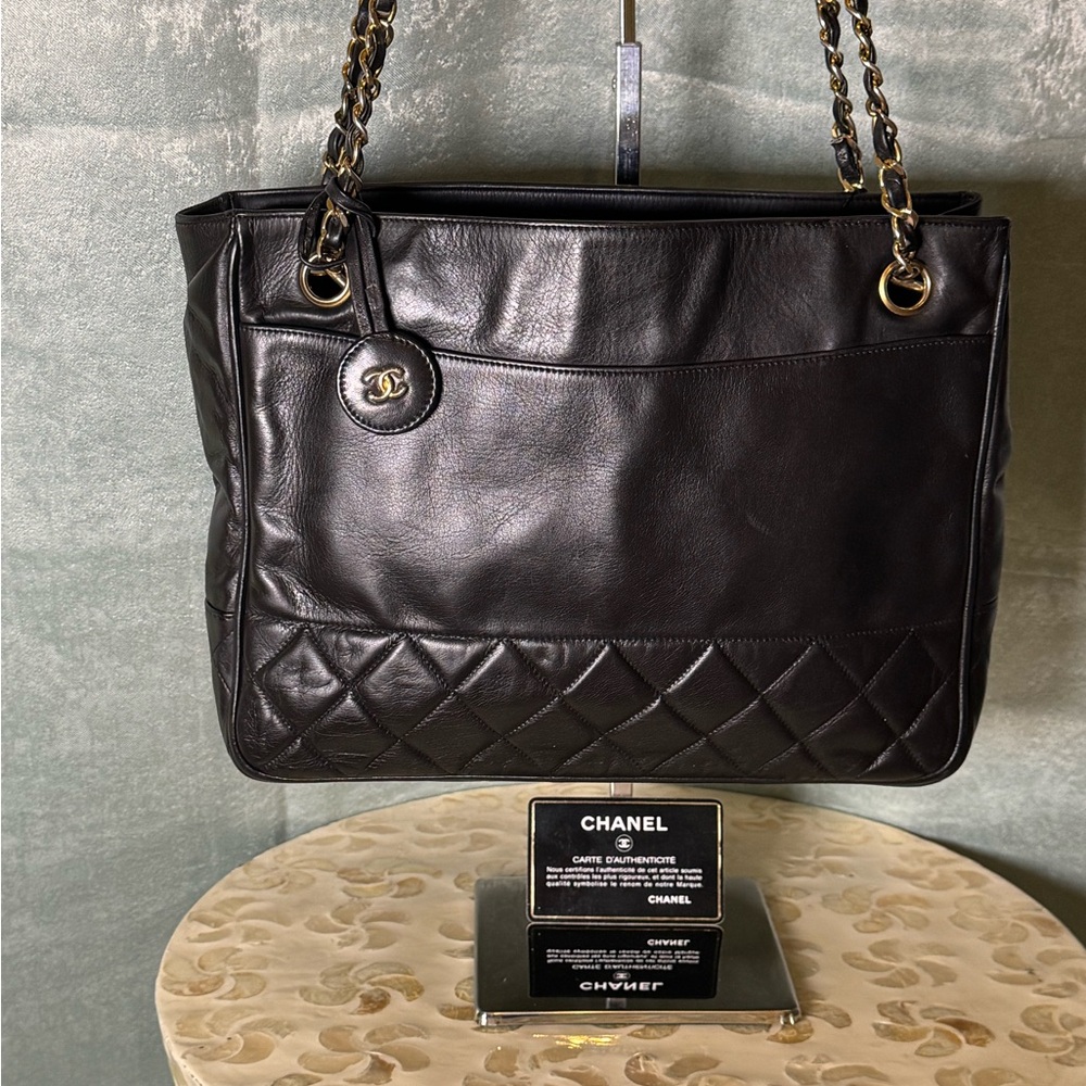 Chanel Lambskin Black Tote 1980’s VINTAGE